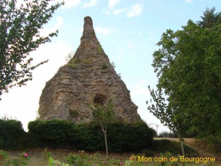 Pyramide de Couhard