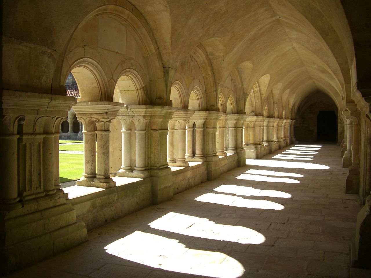 Abbaye de Fontenay - cloitre