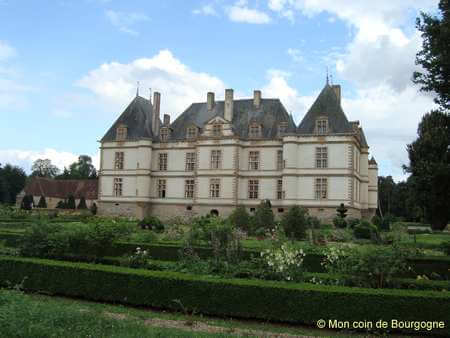 Château de Cormatin (arrière)