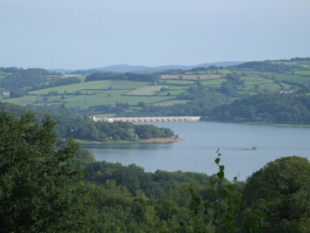 Lac de Pannecière